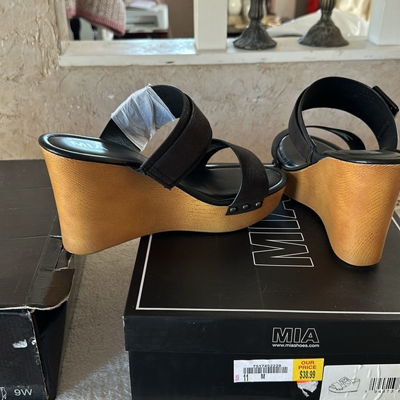 NWT MIA Kristel Platform Slide - Picture 4 of 7